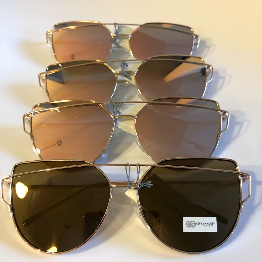 Oversized/wide rose gold mirrored and black frames